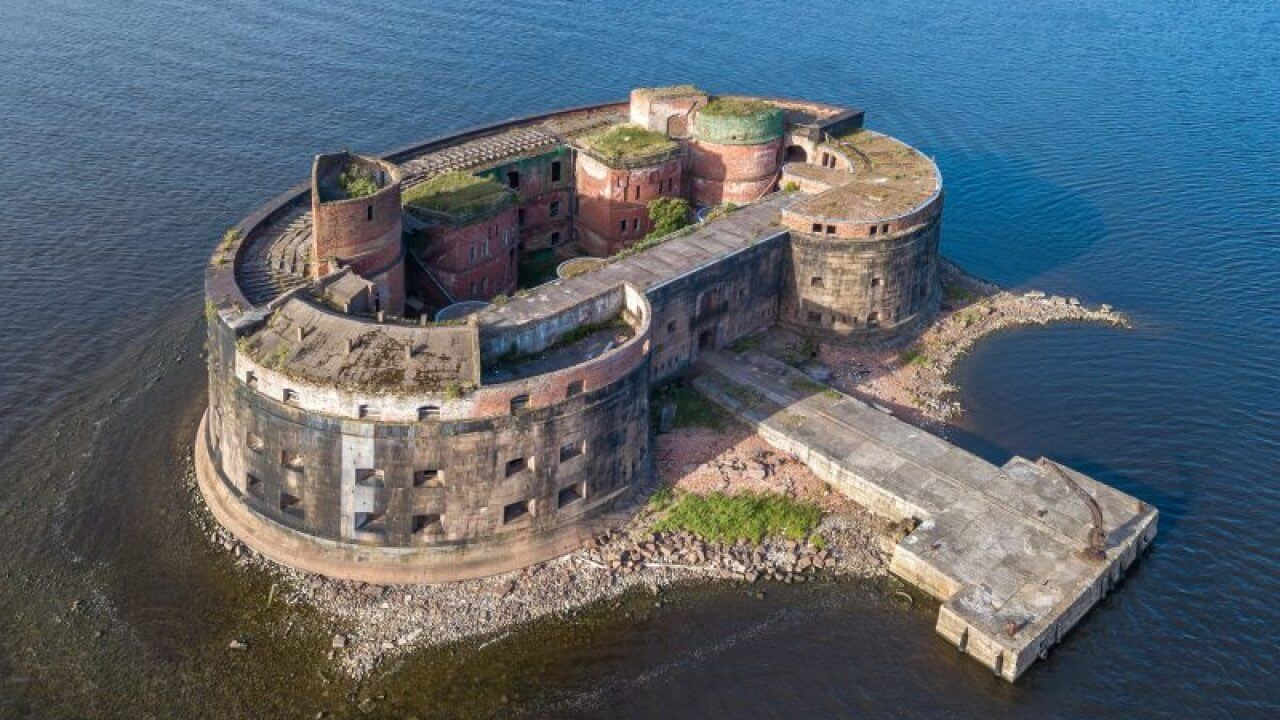 Экскурсия по фортам и маякам Кронштадта — 